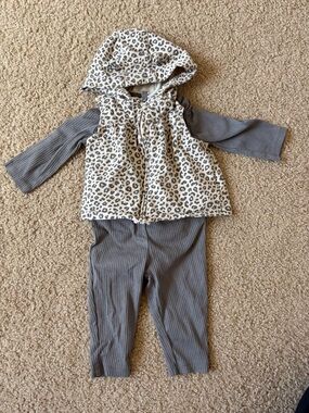 Carter's Beige and Gray Leopard Hooded Set